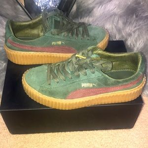 Rhonda suede Green Creepers
